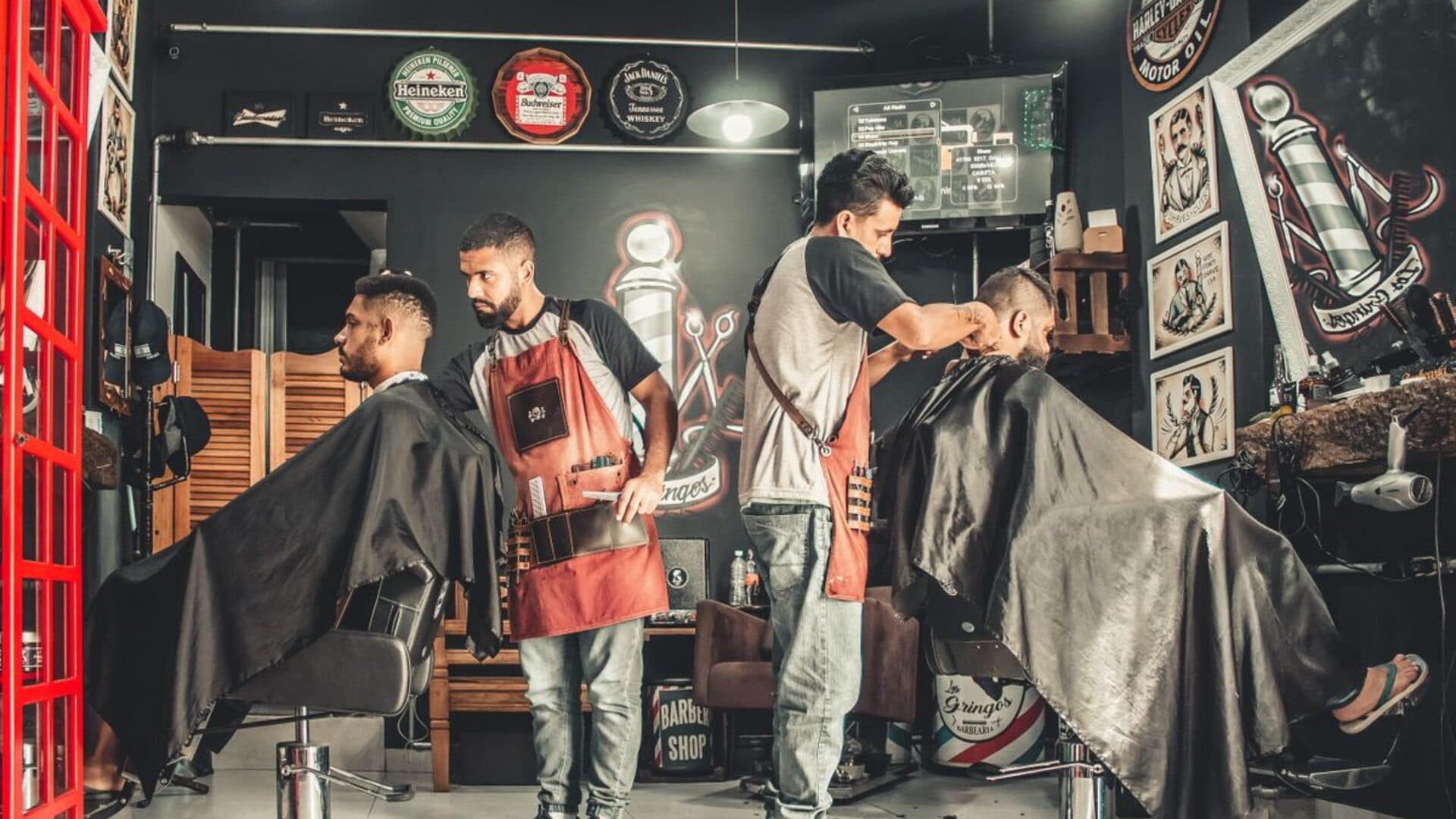 Catalog placeholder: barber crafting a precision cut